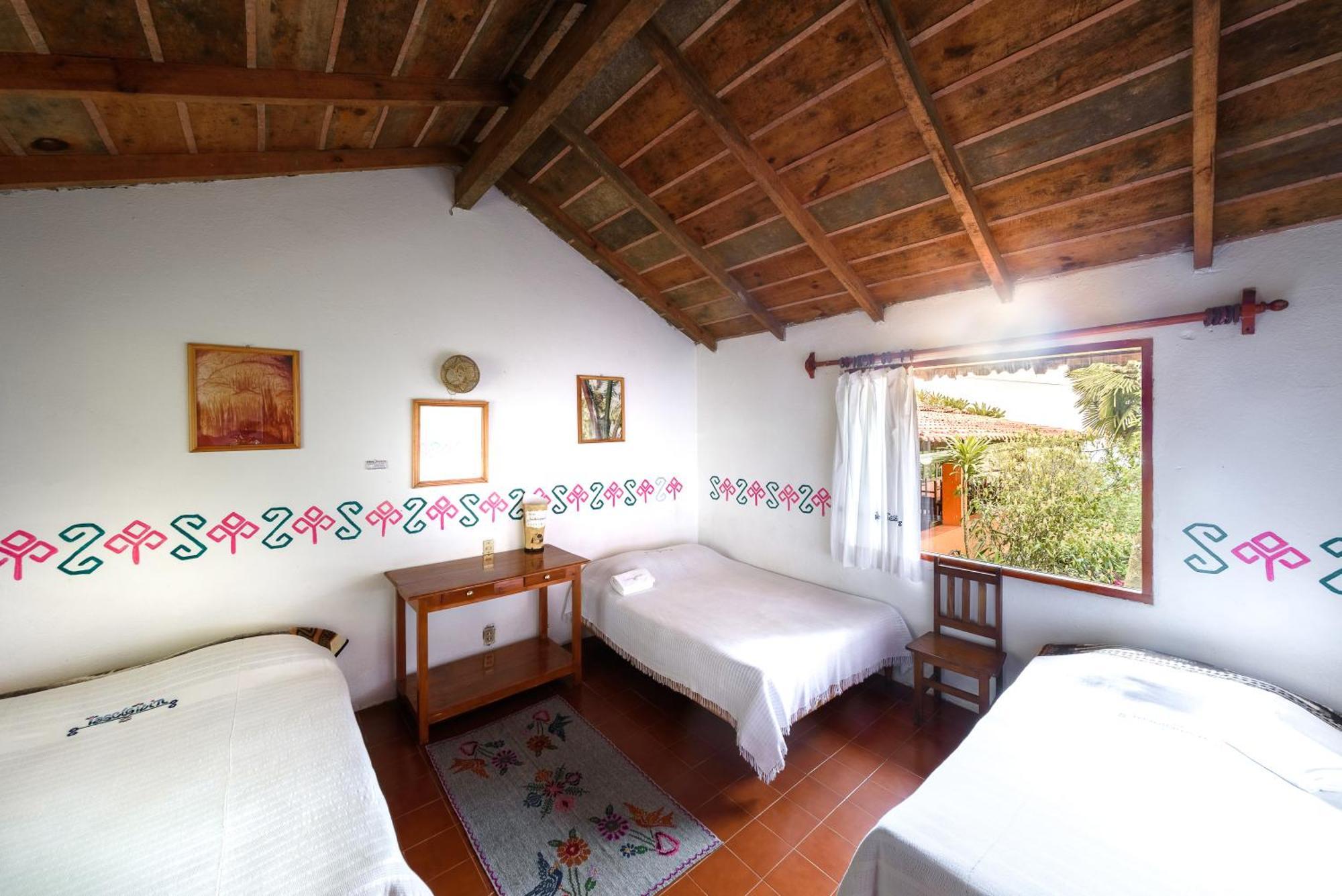 Hotel Taselotzin คูเอตซาลันเดลโปรเกรโซ ภายนอก รูปภาพ