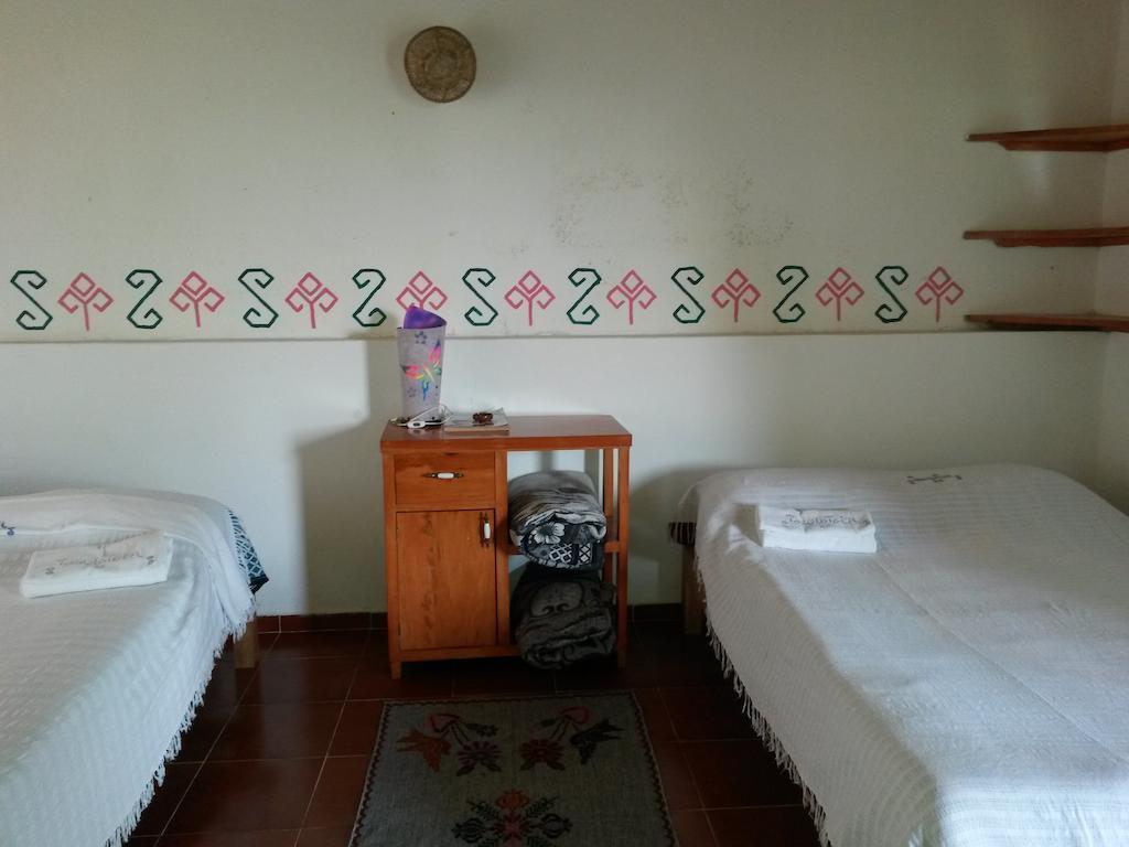 Hotel Taselotzin คูเอตซาลันเดลโปรเกรโซ ห้อง รูปภาพ