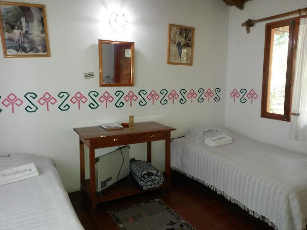 Hotel Taselotzin คูเอตซาลันเดลโปรเกรโซ ภายนอก รูปภาพ